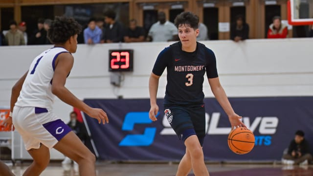 20 Montgomery vs. Carlsbad 12-23-23 Justin Fine